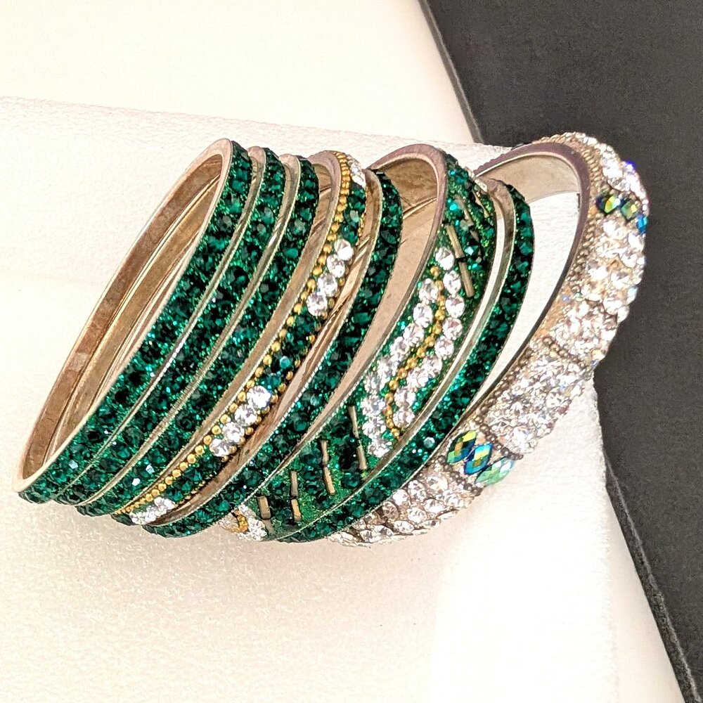 Bundle of 8 green, gold and clear sparkly beaded stacking bangles - Picture 5 of 9